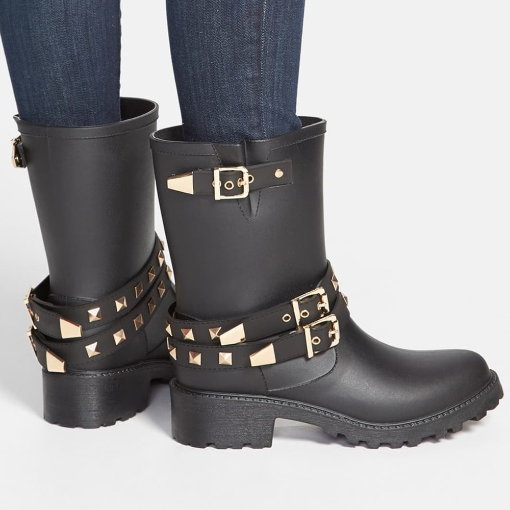 Steve Madden Downpour Studded Rainboots